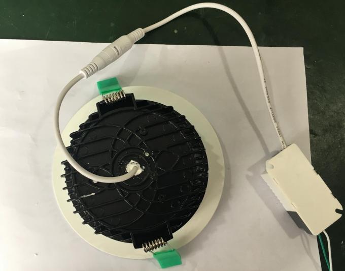 light3.jpgの下で導かれる